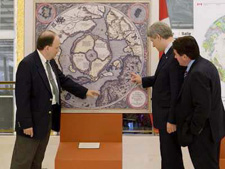 Photo of Prime Minister Stephen Harper and Minister of Natural Resources Gary Lunn visiting LAC on August 26, 2008. Minister Lunn unveiled a circumpolar geological map.