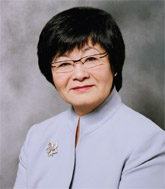 L’honorable Beverley J. Oda, C.P., députée [Ministre de la Coopération internationale]