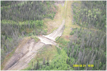 Construction de ponts dans le Nord – programme des routes et des ponts d’hiver dans la vall�e du Mackenzie 